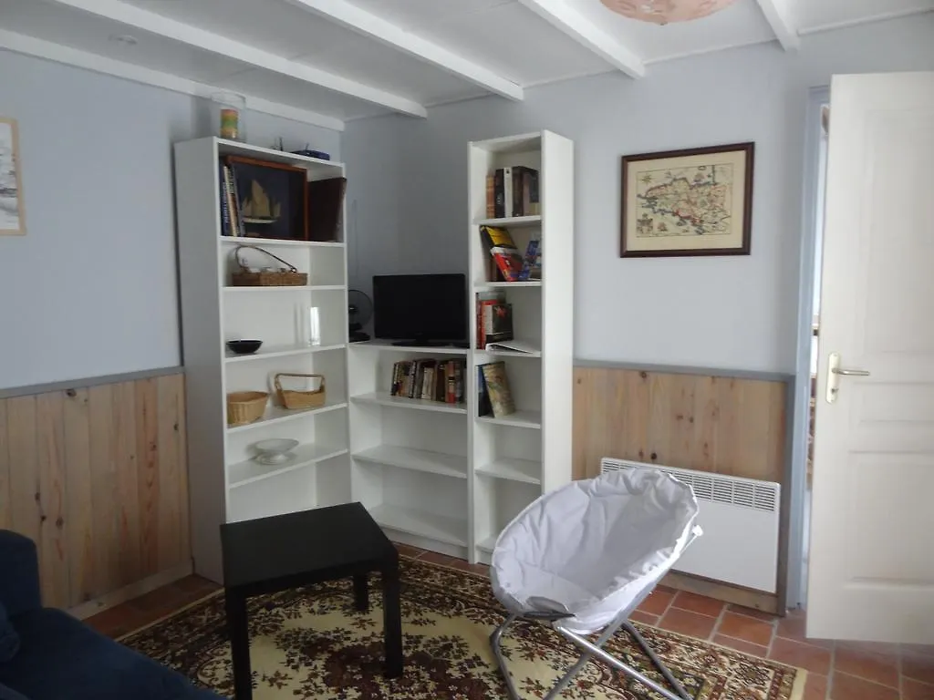 Villa Les Ecuries du Préchard à La Chapelle-Chaussée 0*,  France